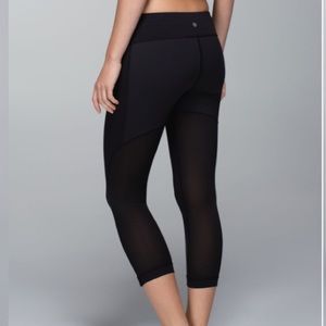 Lululemon Journey Crop